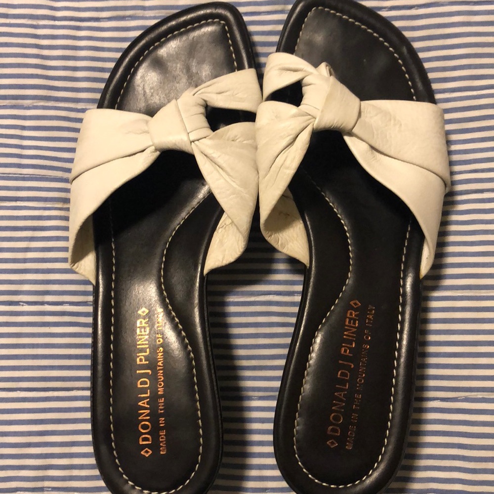 Donald Pliner white sandals